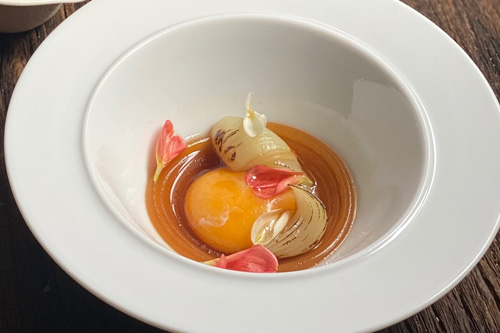 Sopa de cebolla en texturas